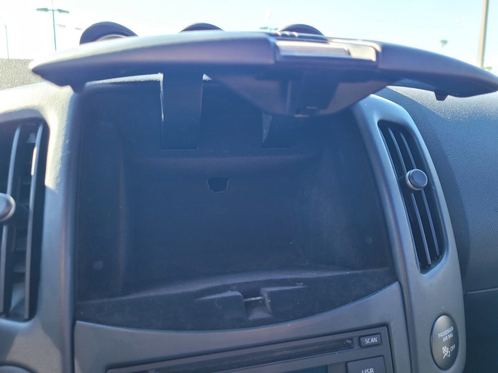 Used 2015 Nissan 370Z Touring w/ Aerodynamics Package image 21