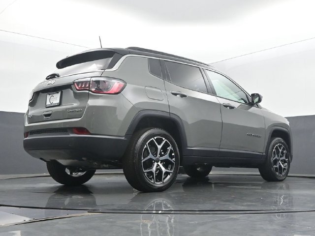 New 2026 Jeep Compass Limited w/ Sun, Sound & Navigation Group AWD/4WD image 49