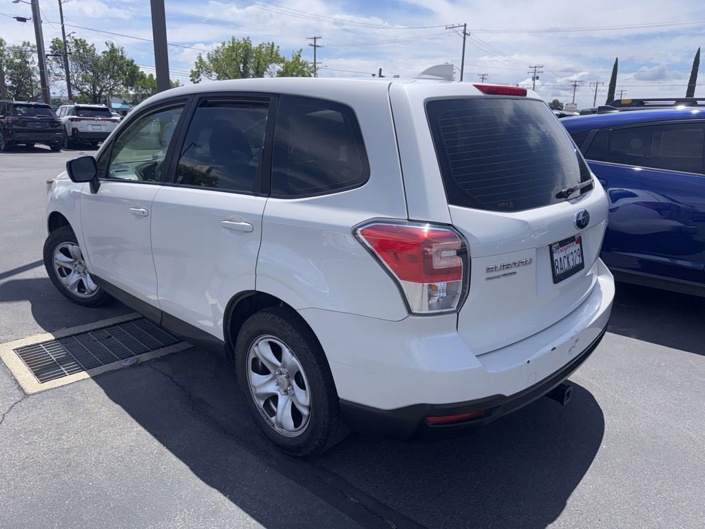 Used 2018 Subaru Forester 2.5i AWD/4WD image 4