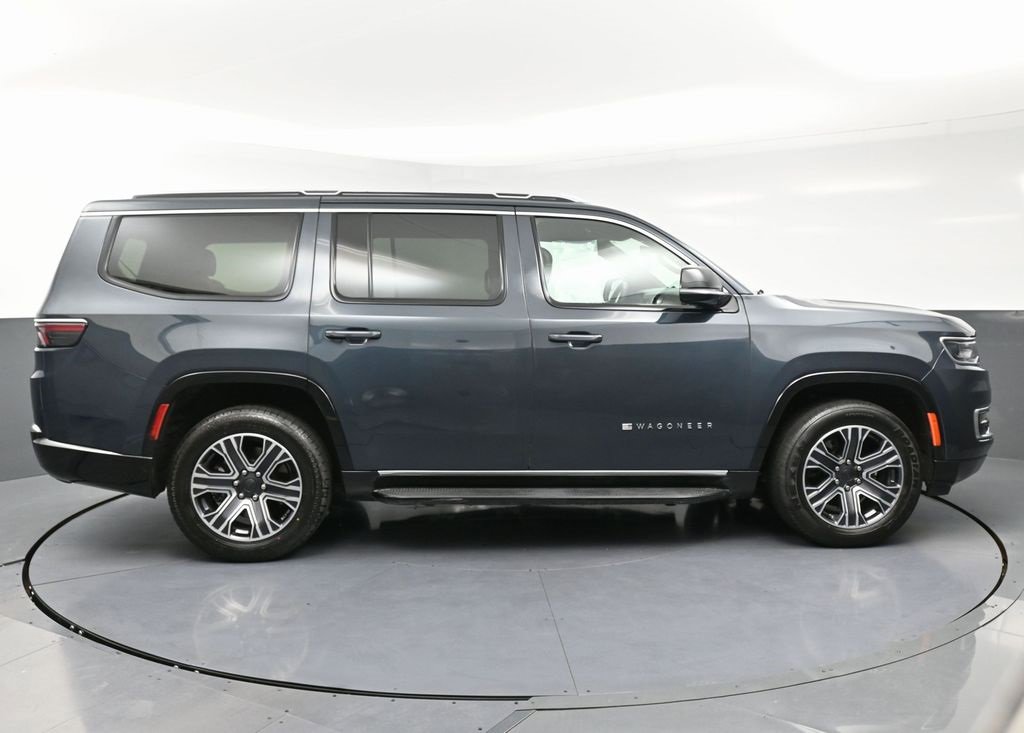 Used 2024 Jeep Wagoneer Series II w/ Flexible Seating Group image 8