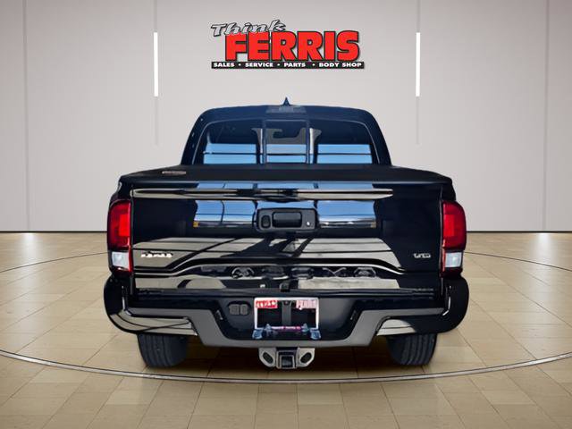 Used 2021 Toyota Tacoma SR AWD/4WD image 4