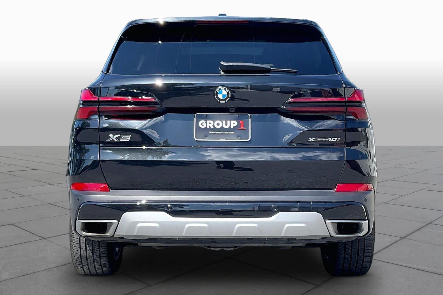 Used 2024 BMW X5 xDrive40i w/ Executive Package AWD/4WD image 4