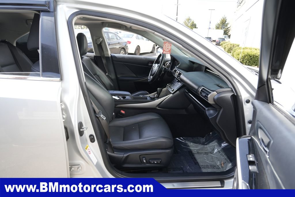 Used 2015 Lexus IS 250 image 27
