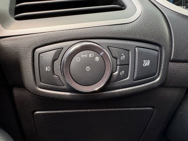 Used 2020 Ford Edge SEL w/ Cold Weather Package AWD/4WD image 25