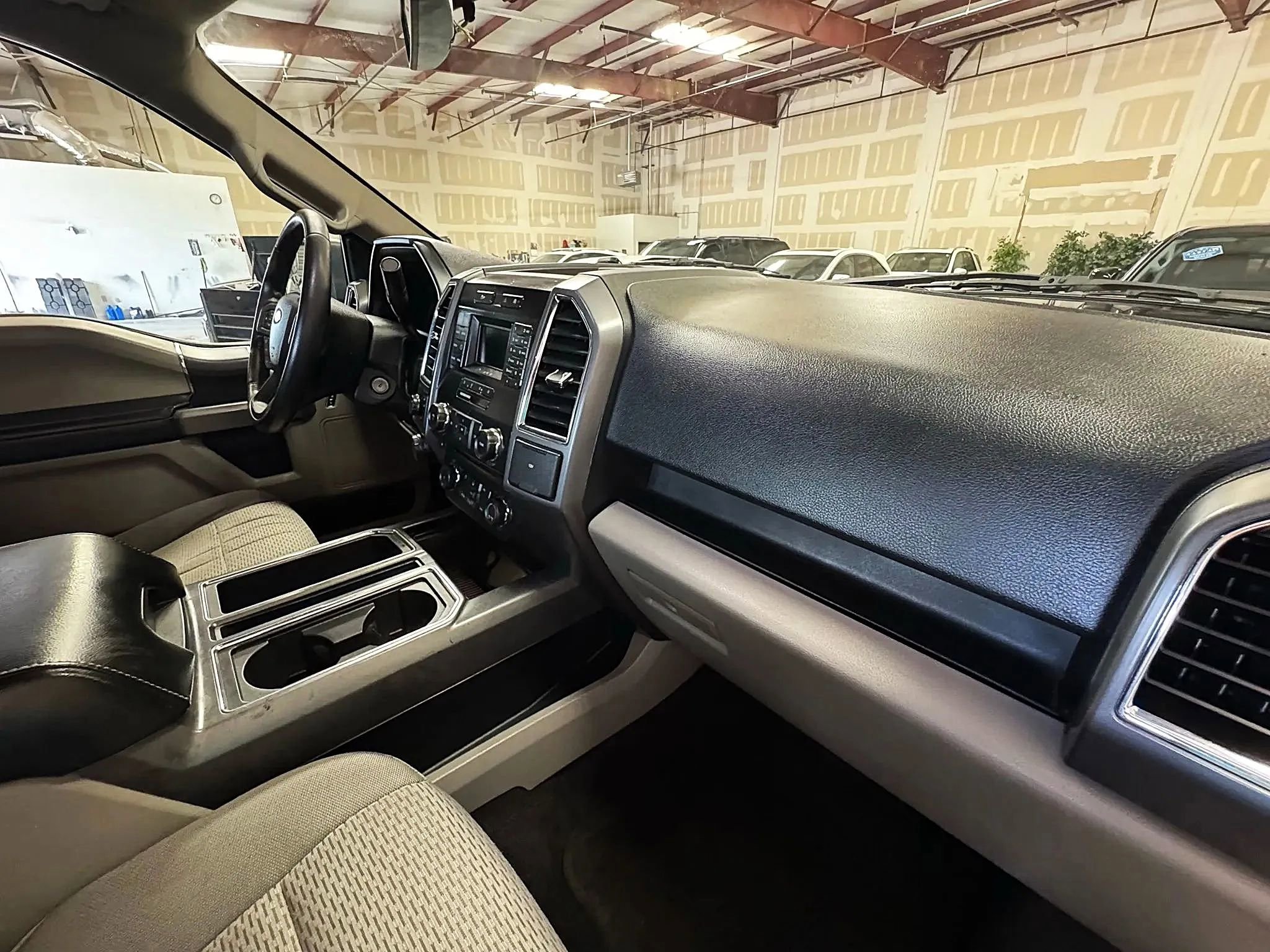 Used 2016 Ford F150 XLT w/ Equipment Group 301A Mid RWD image 18