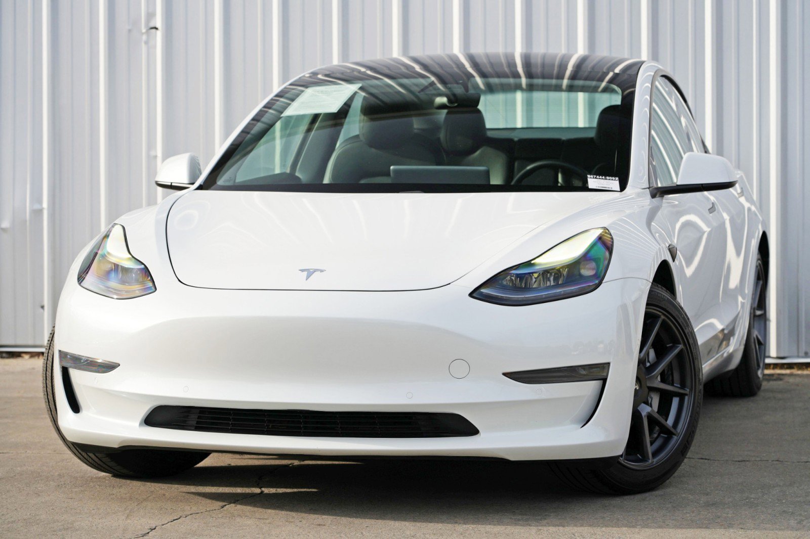 Used 2021 Tesla Model 3 Standard Range Plus image 3