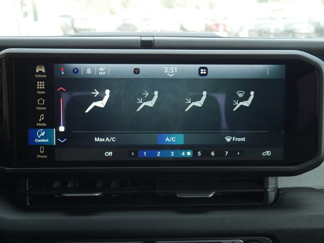 Used 2025 Jeep Wrangler Sport AWD/4WD image 18