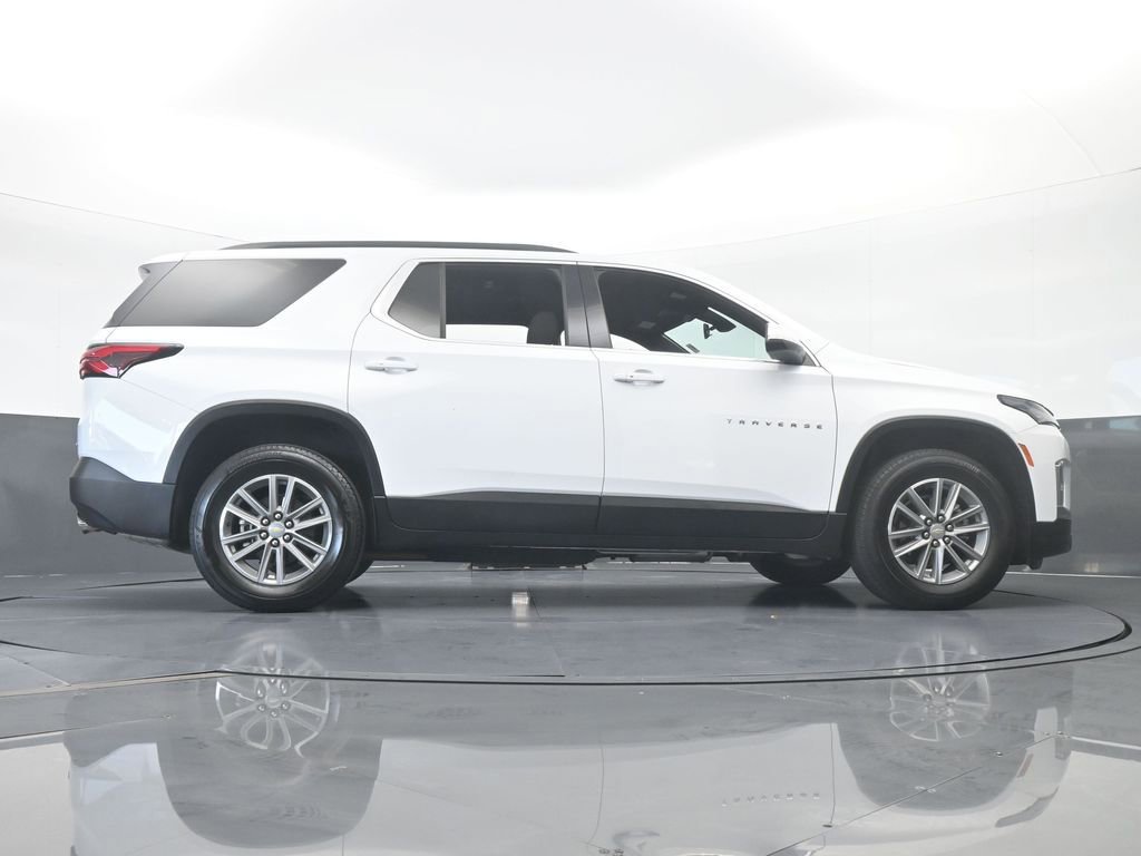 Used 2023 Chevrolet Traverse LT image 65