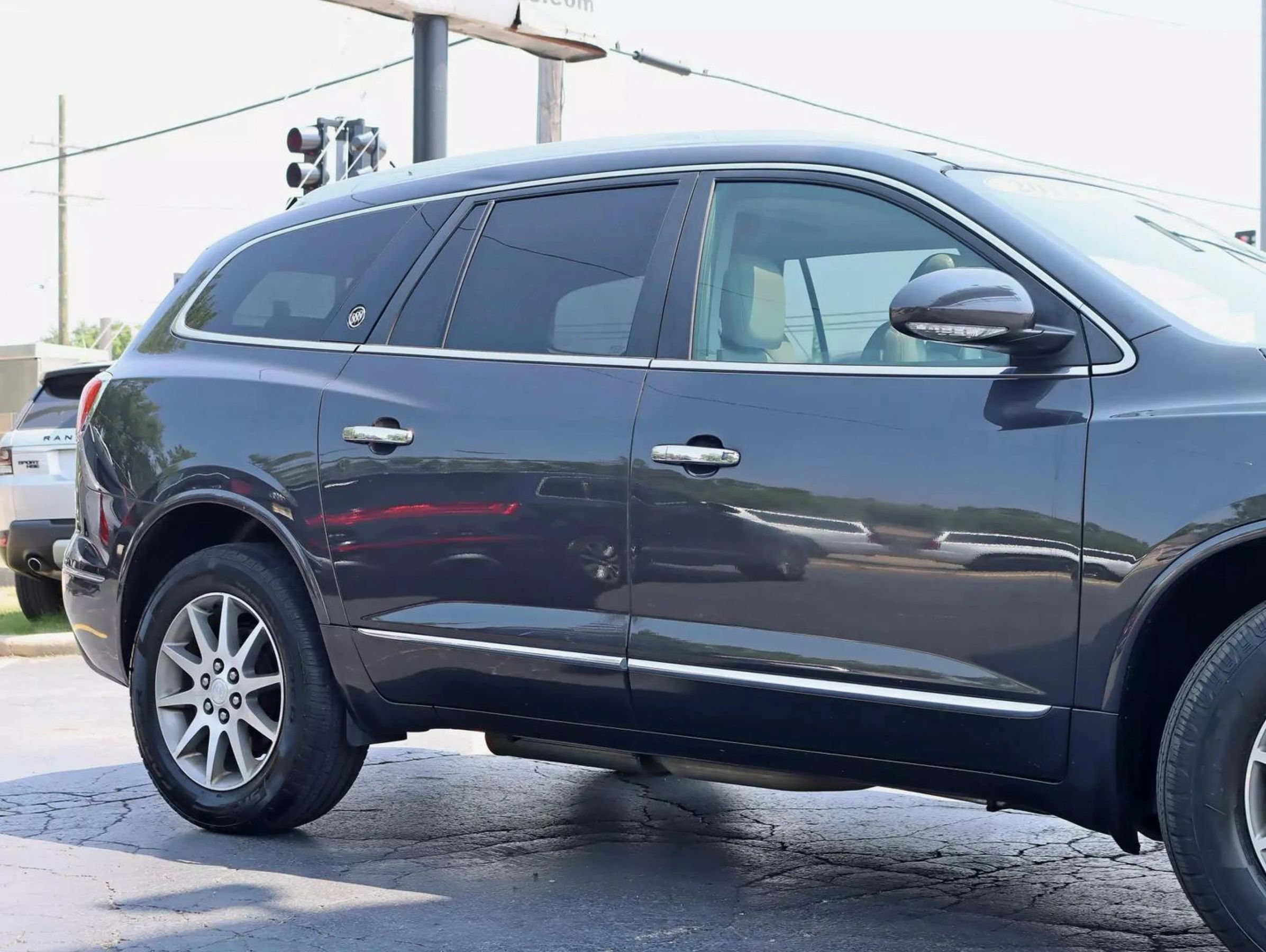 Used 2015 Buick Enclave Leather AWD/4WD image 4