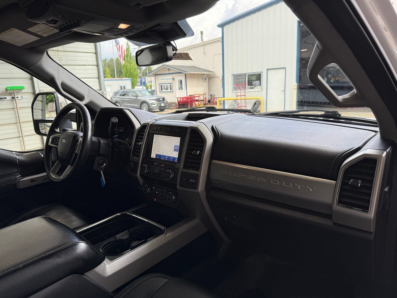 Used 2021 Ford F250 Lariat w/ Lariat Value Package AWD/4WD image 11