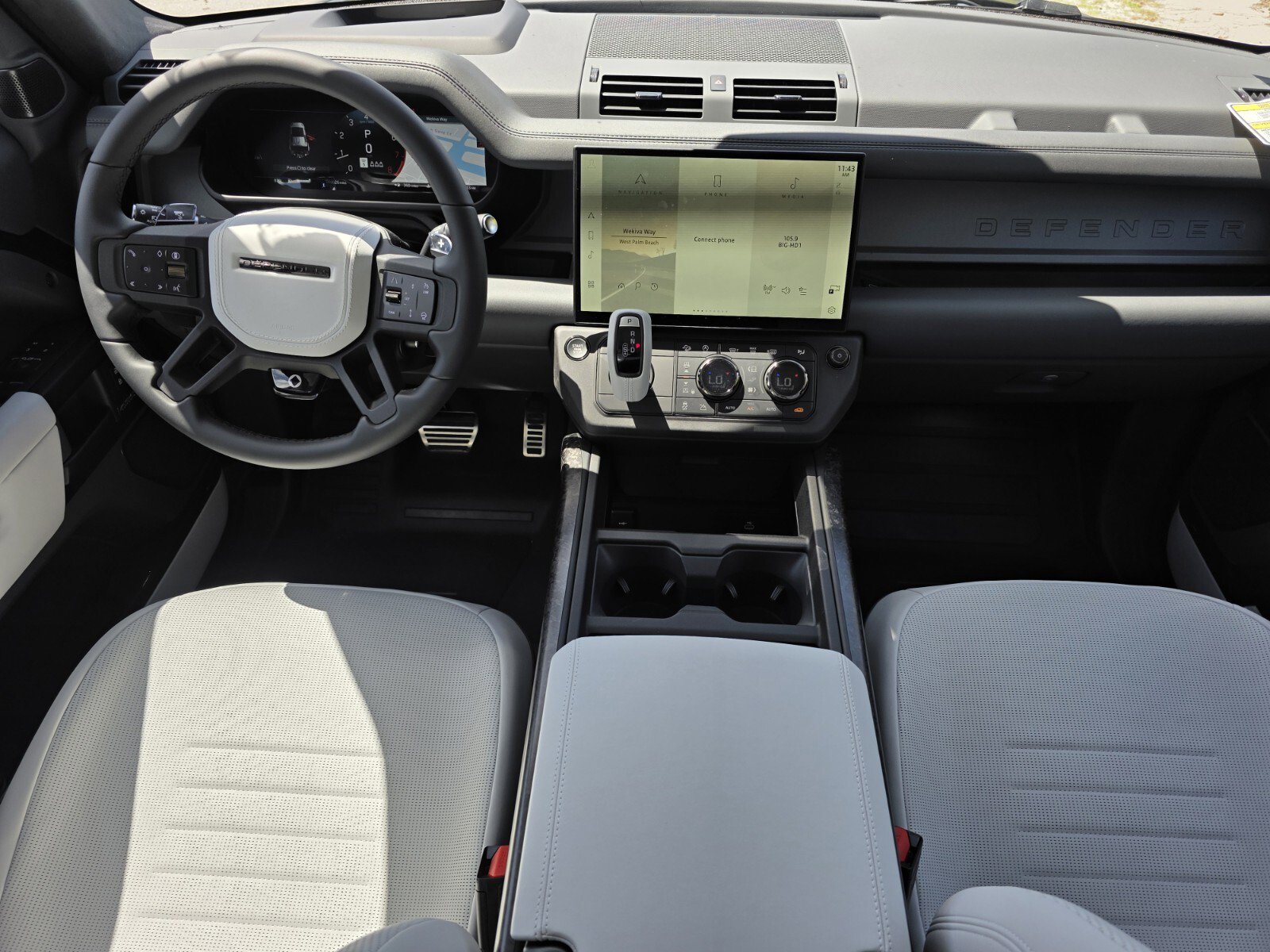 New 2026 Land Rover Defender 110 OCTA image 4