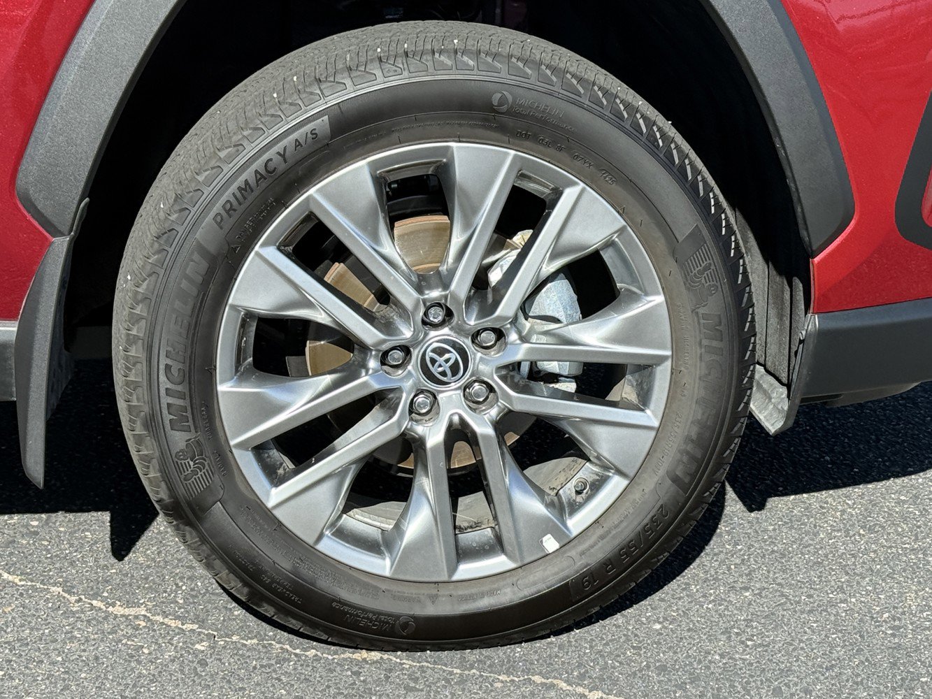 Used 2025 Toyota RAV4 XLE Premium image 28