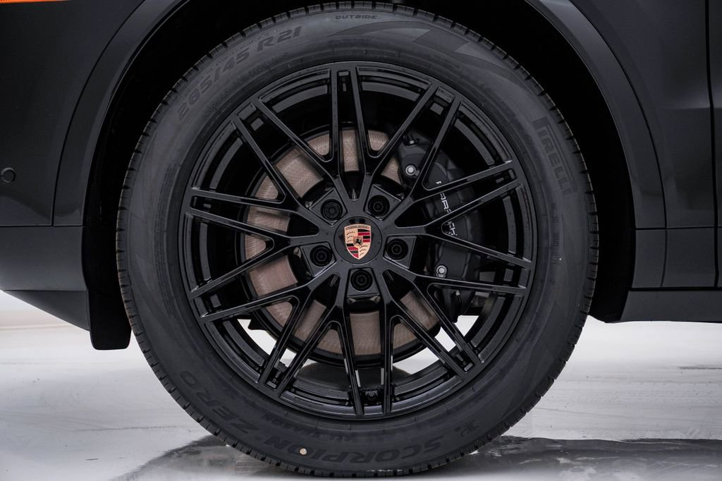 New 2026 Porsche Cayenne AWD/4WD image 13