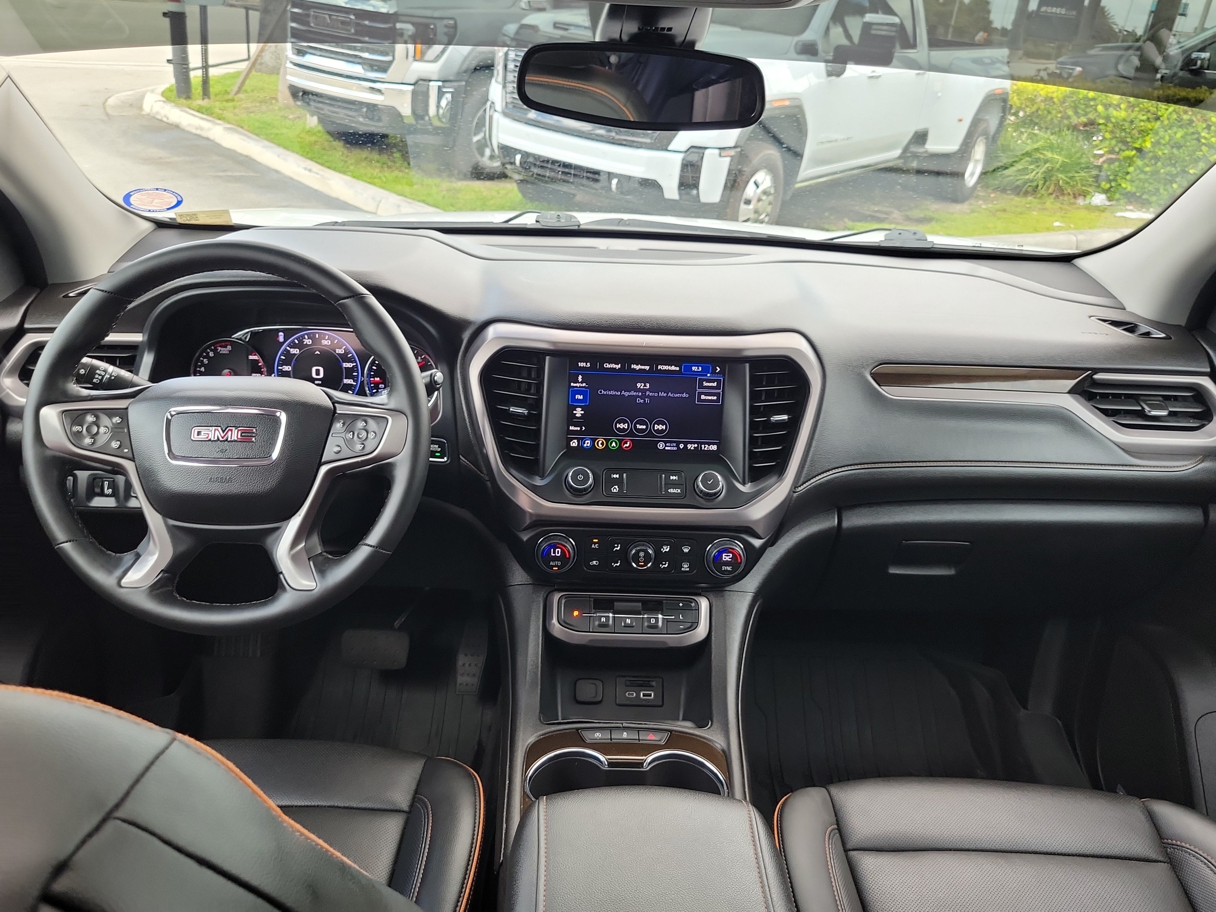 Used 2023 GMC Acadia AT4 w/ Technology Package AWD/4WD image 15