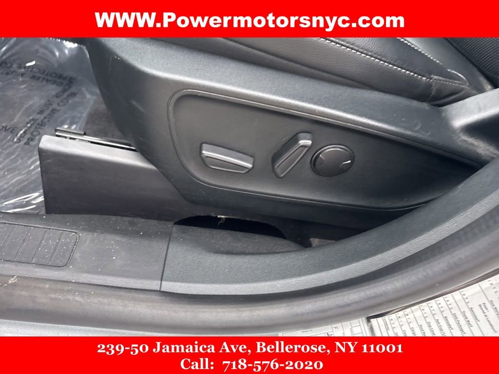 Used 2021 Ford Escape Titanium image 32