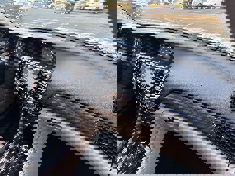 Used 2017 Honda Accord EX-L image 22