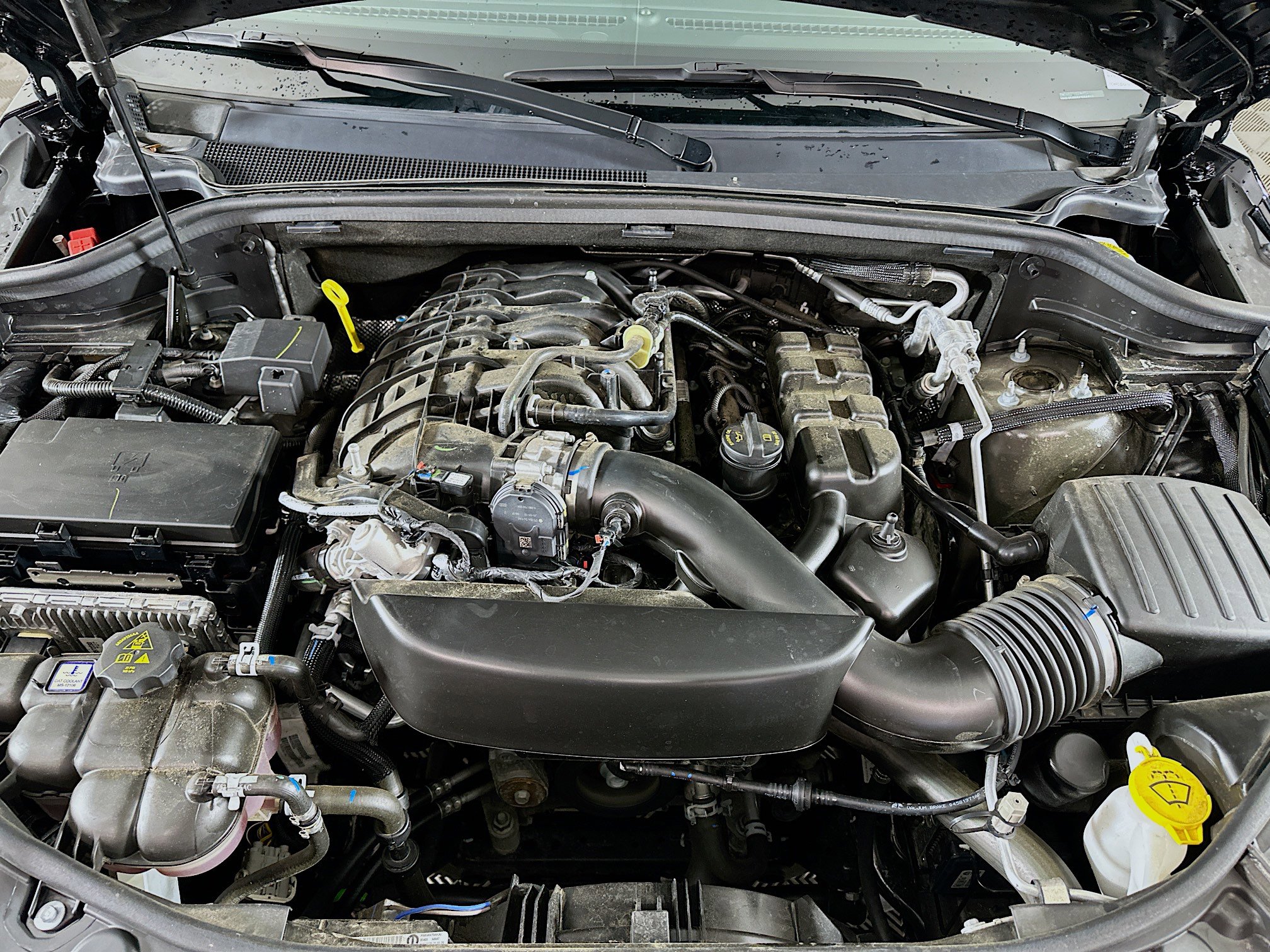 Used 2025 Dodge Durango GT image 34