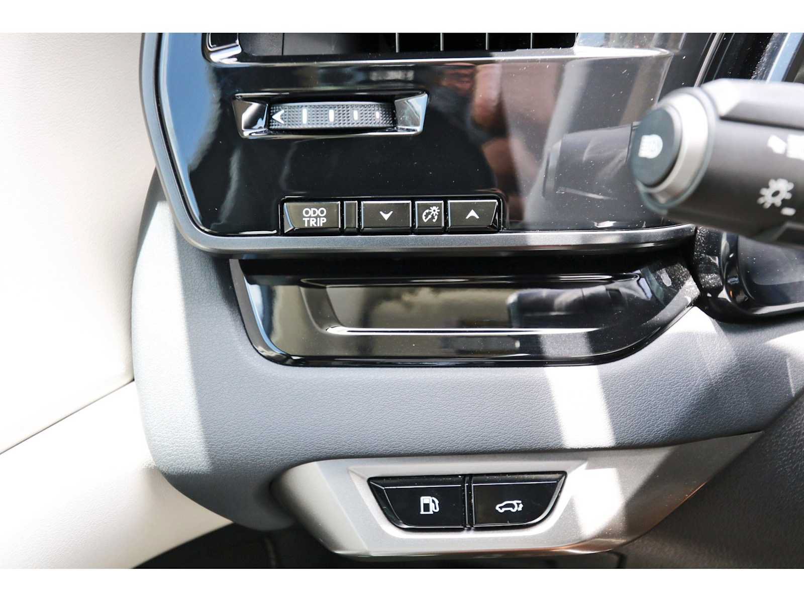 Used 2024 Lexus RX 350 FWD w/ Technology Package image 19
