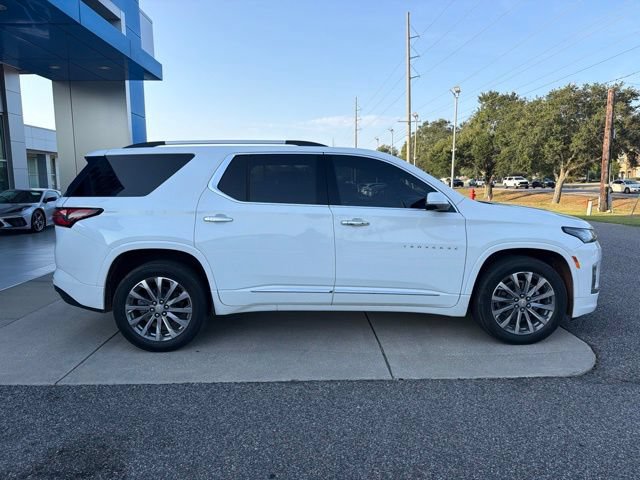 Used 2022 Chevrolet Traverse Premier FWD image 4