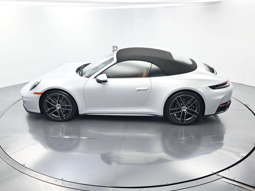 Certified 2026 Porsche 911 Carrera RWD image 33