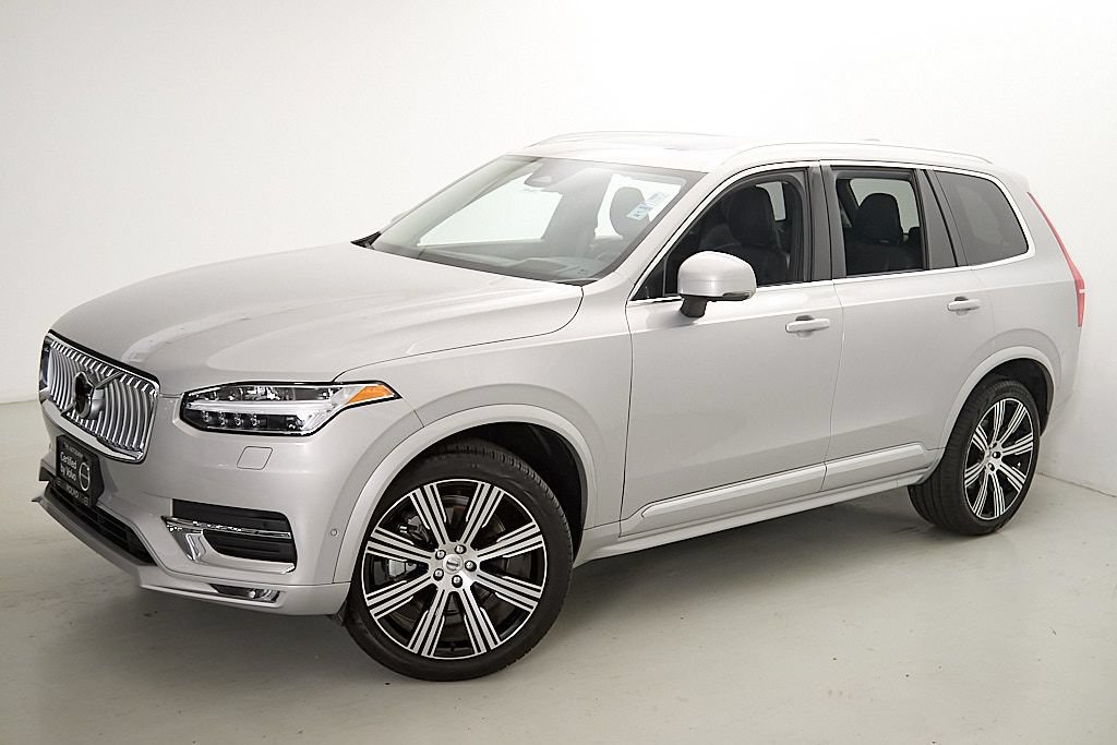Certified 2023 Volvo XC90 B5 Plus w/ Protection Package Premier AWD/4WD image 3