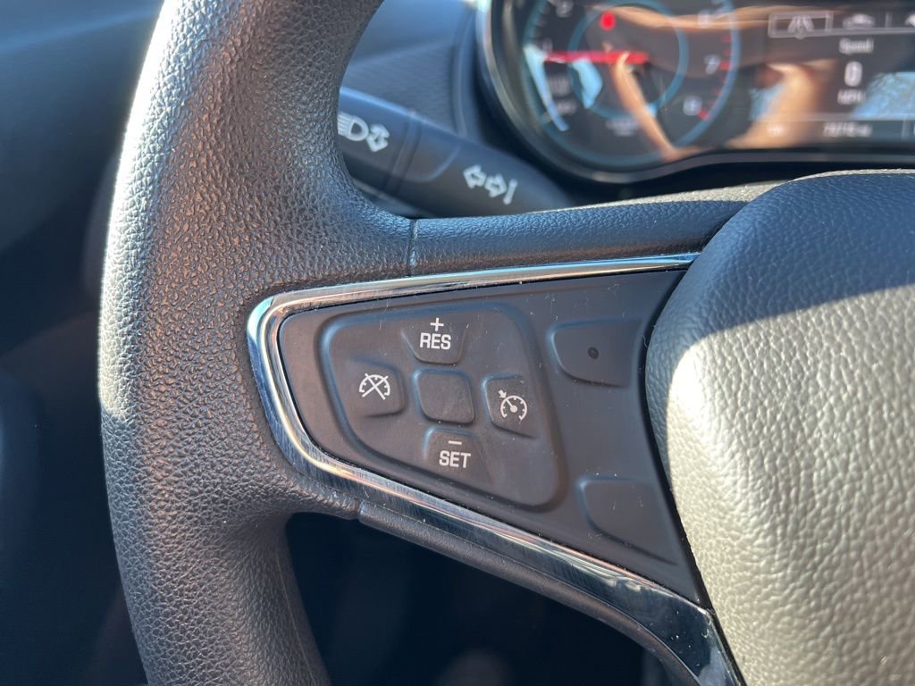 Used 2017 Chevrolet Cruze LT w/ Convenience Package image 18