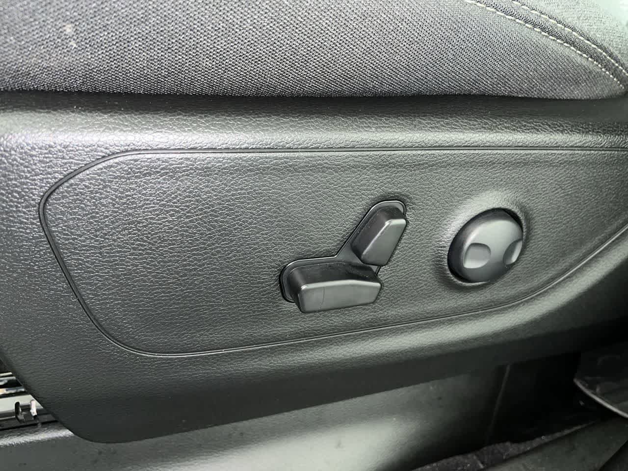 Used 2025 RAM 1500 Big Horn AWD/4WD image 14