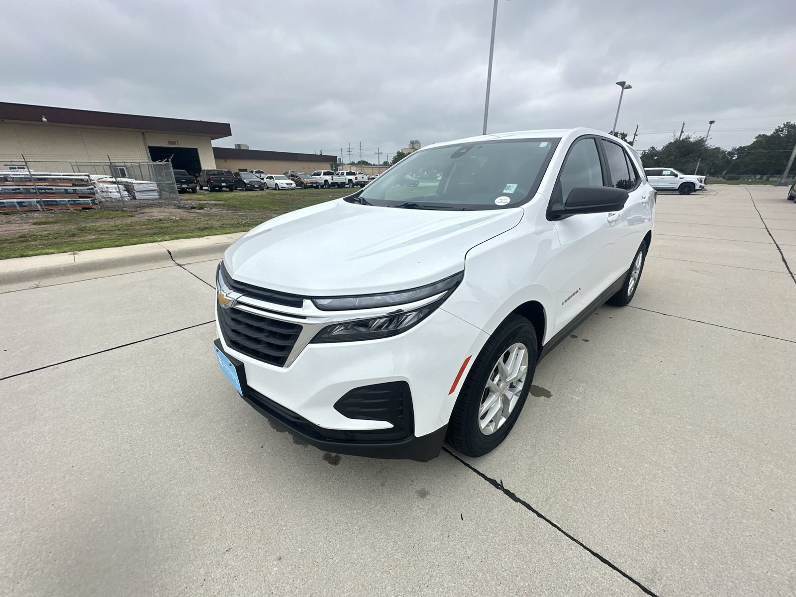 Certified 2024 Chevrolet Equinox LS w/ LS Convenience Package AWD/4WD image 18