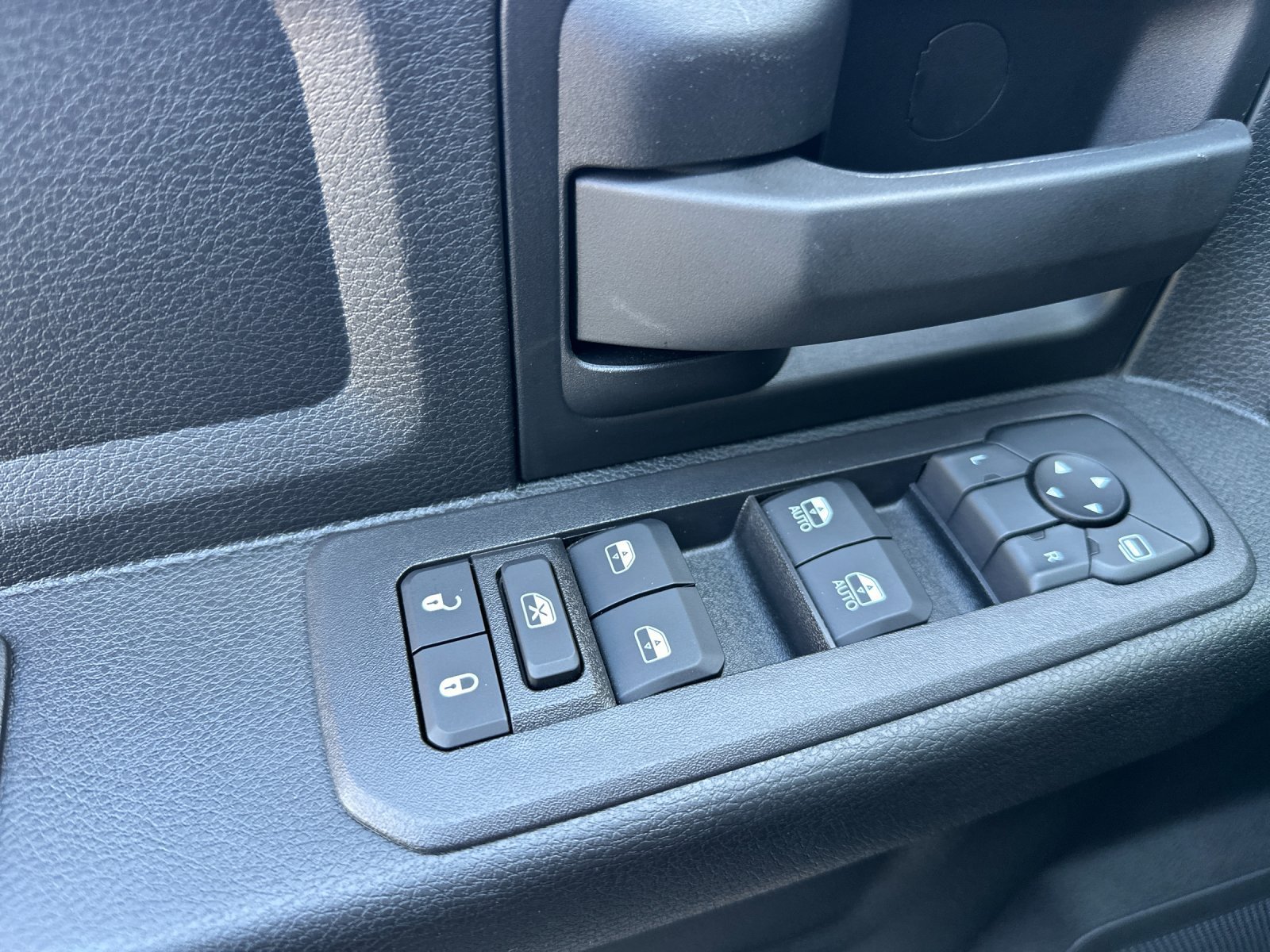 New 2025 RAM 2500 Tradesman AWD/4WD image 11