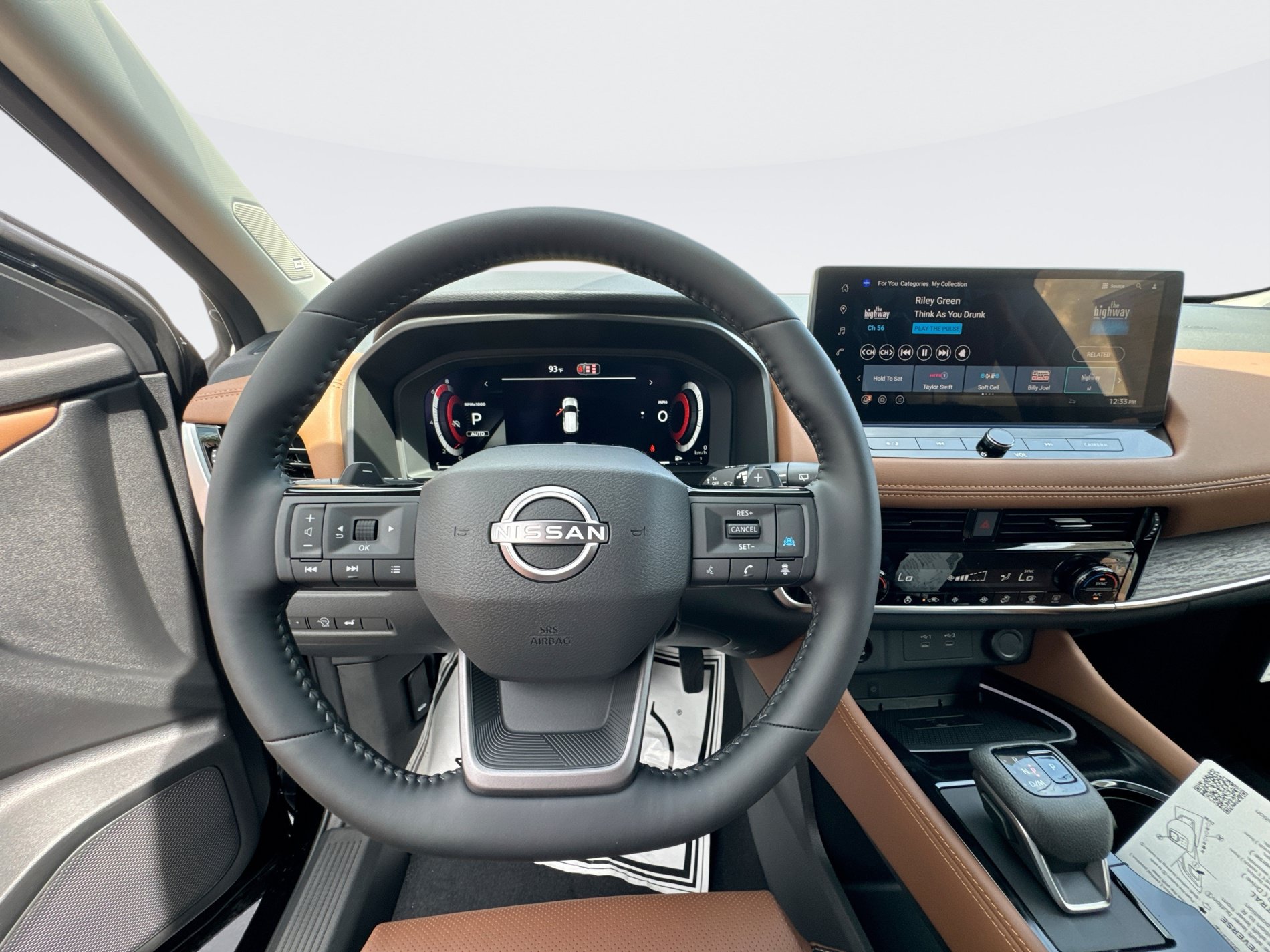 New 2026 Nissan Rogue Platinum AWD/4WD image 16