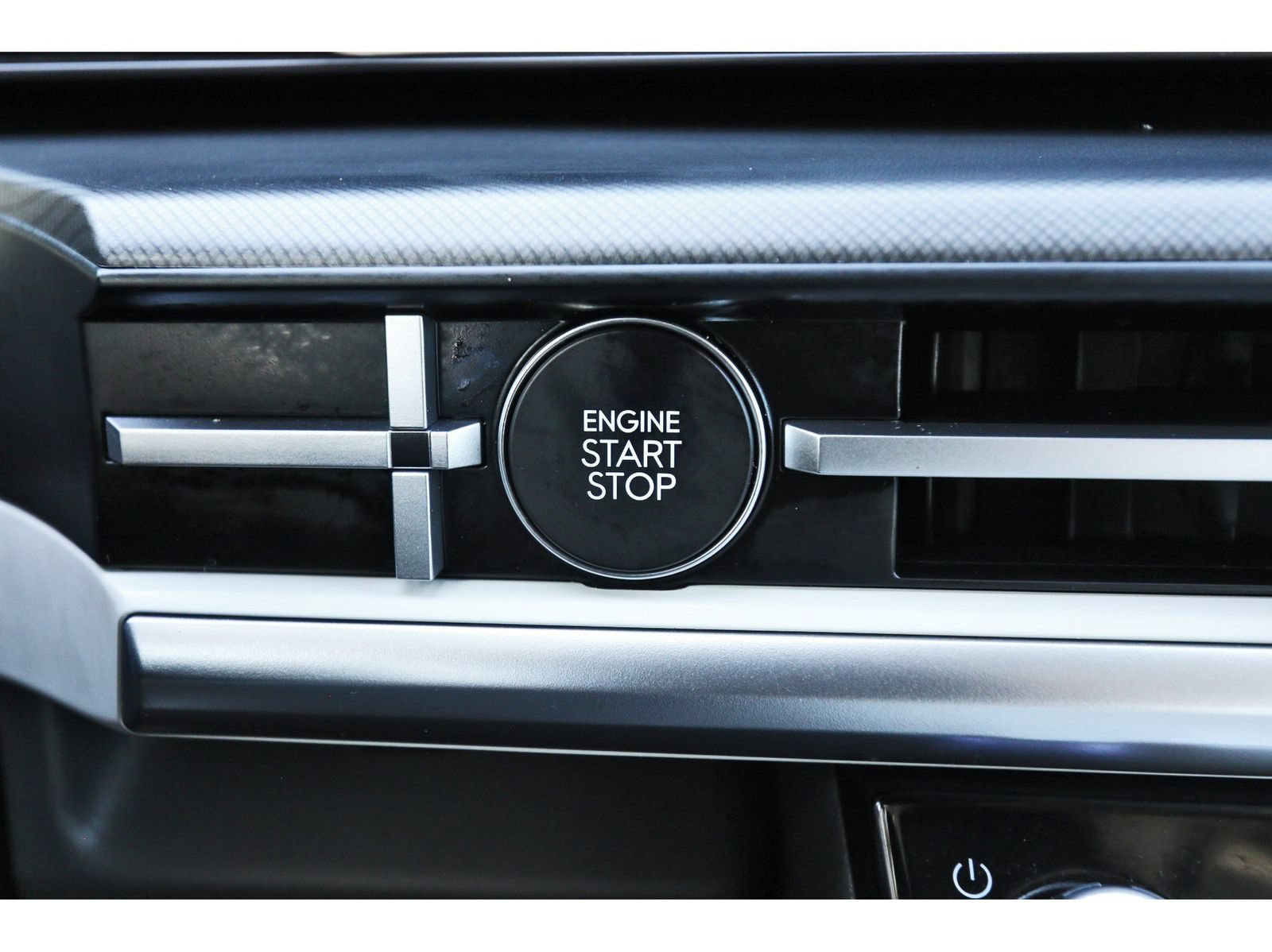 Certified 2026 Hyundai Santa Fe SE FWD image 29