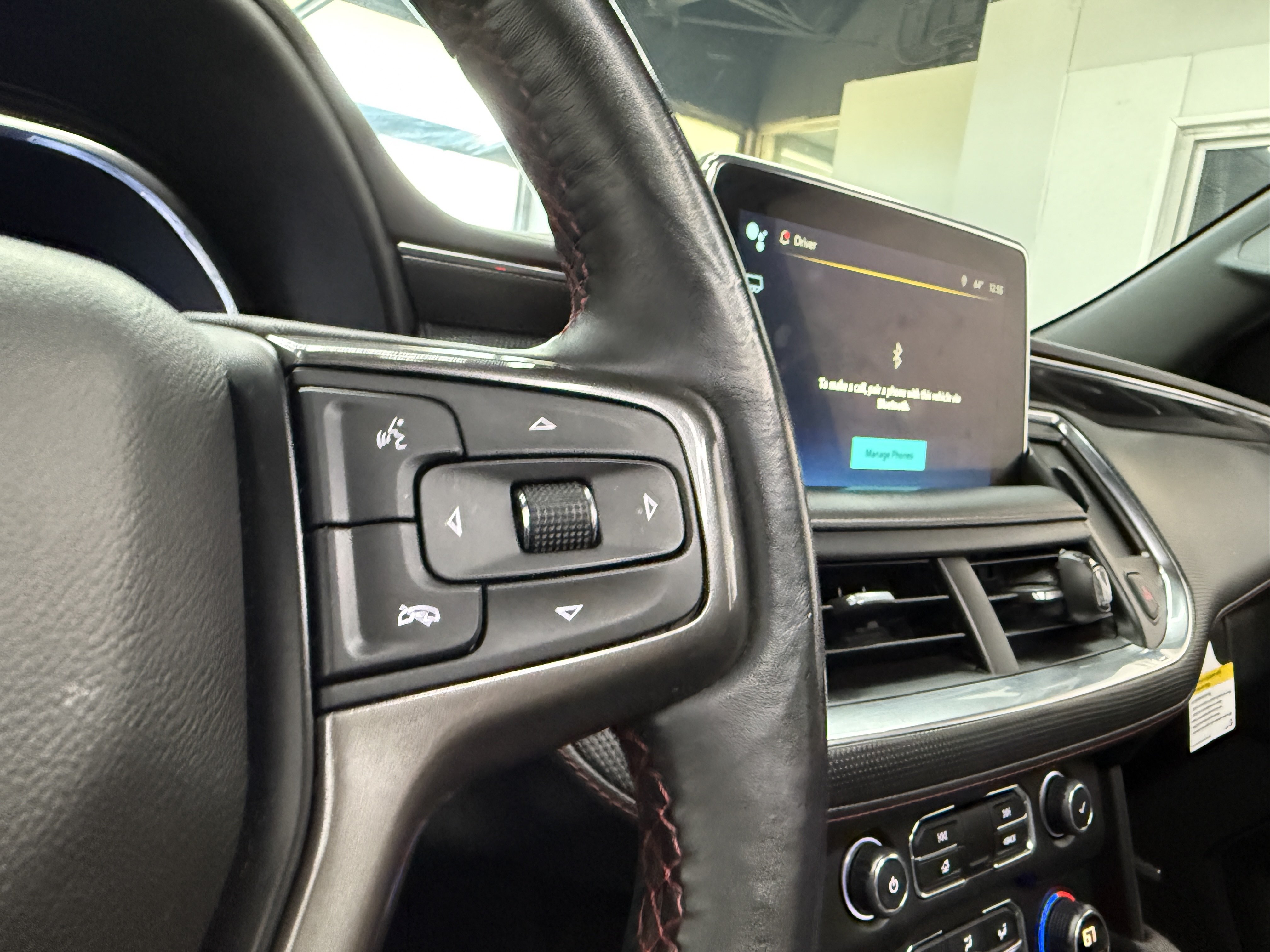 Used 2022 Chevrolet Tahoe RST w/ Luxury Package AWD/4WD image 14