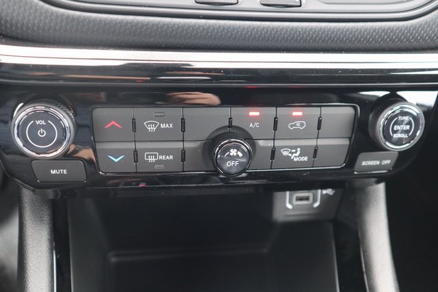 New 2026 Jeep Compass Latitude image 12