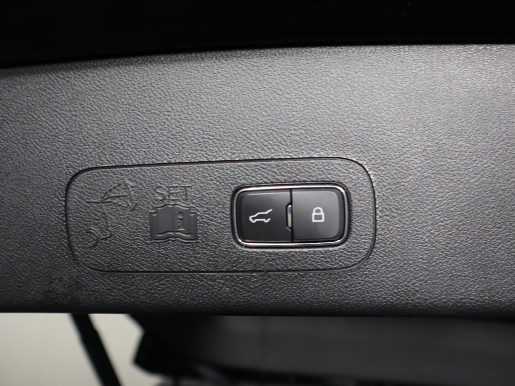 Used 2023 Lincoln Aviator Grand Touring w/ Equipment Group 301A AWD/4WD image 22