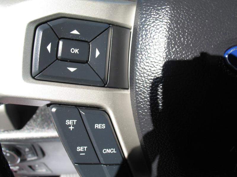 Used 2019 Ford F150 Lariat w/ Trailer Tow Package image 19