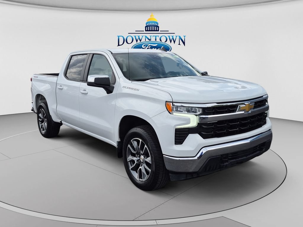 Used 2025 Chevrolet Silverado 1500 LT AWD/4WD image 1