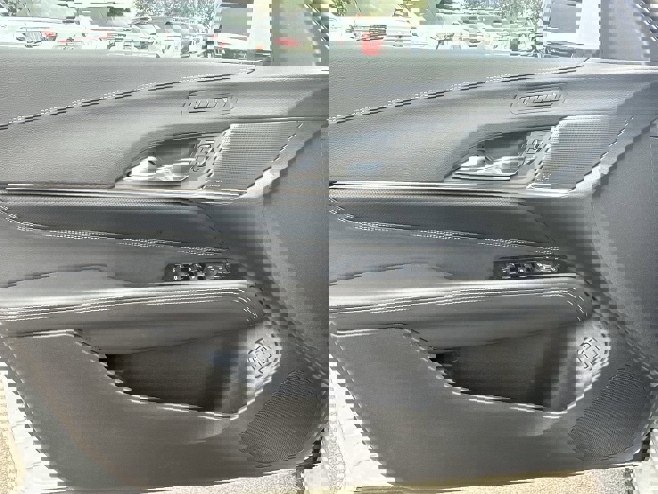 Used 2023 Cadillac CT4 V Blackwing w/ Driver Assist Package image 22