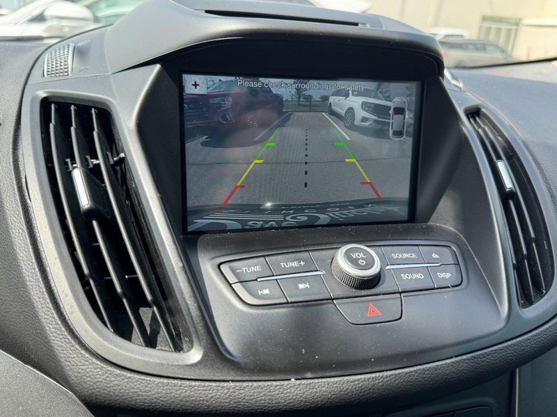 Used 2017 Ford Escape SE w/ Equipment Group 201A FWD image 24