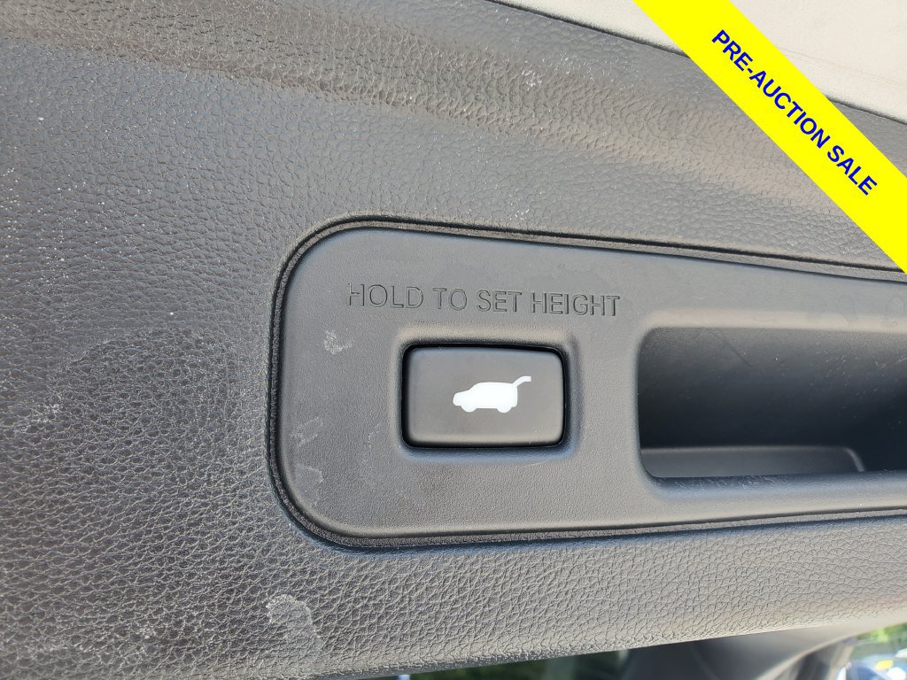 Certified 2024 Acura MDX w/ Advance Package AWD/4WD image 9