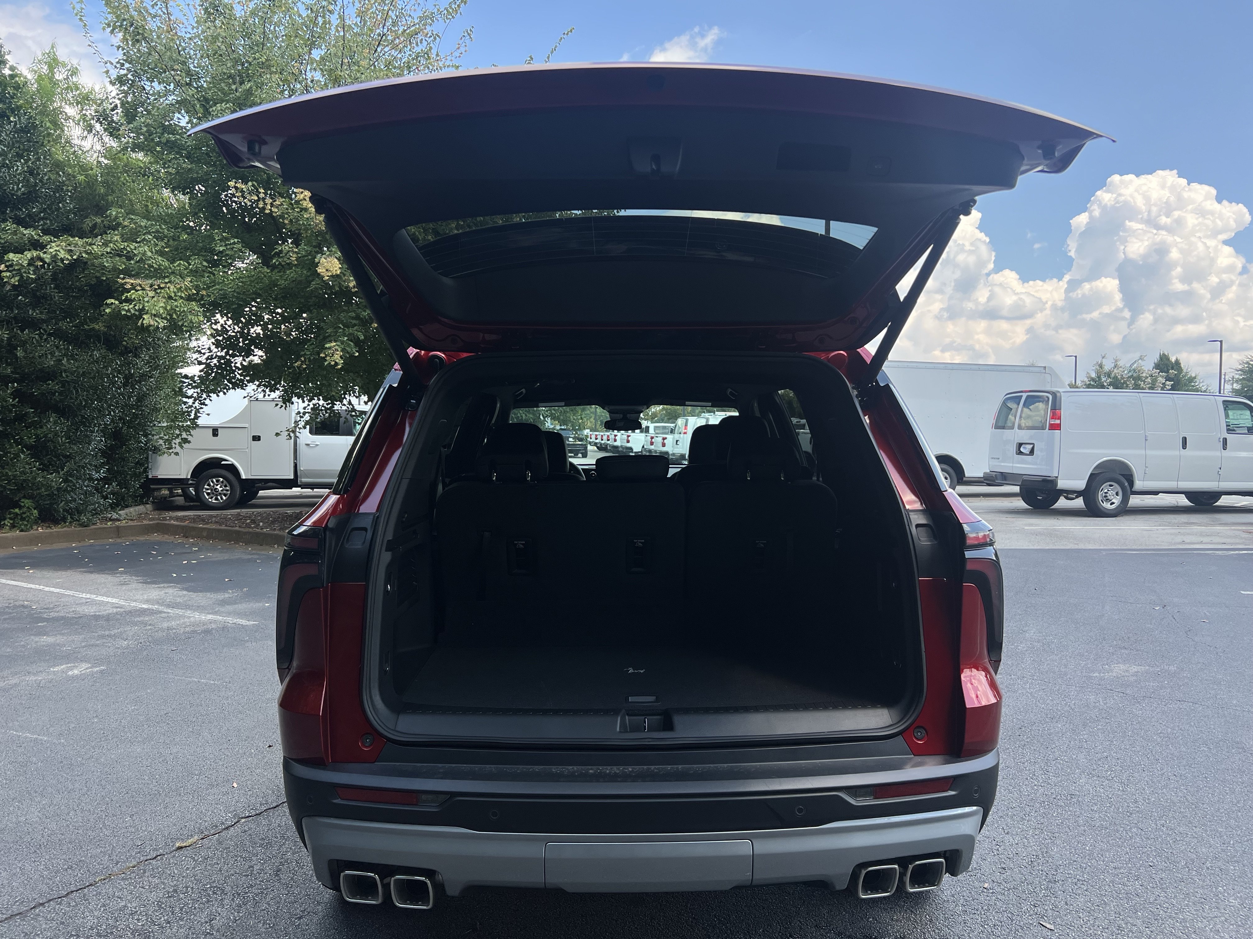 New 2026 Chevrolet Traverse LT FWD image 11