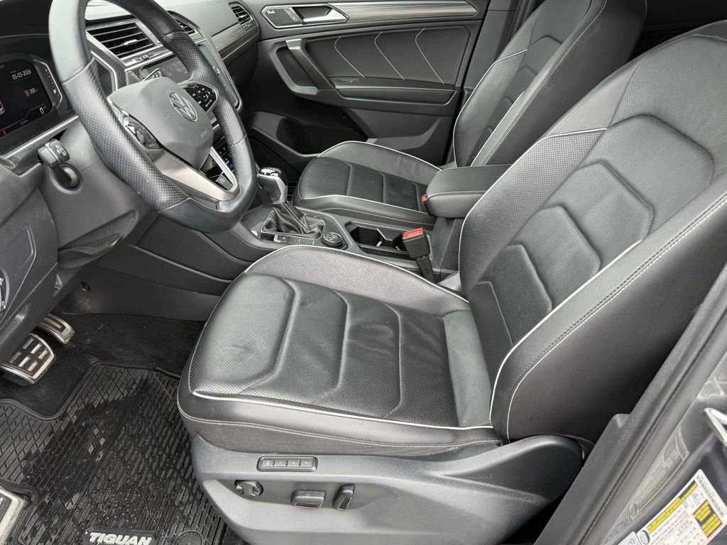 Used 2022 Volkswagen Tiguan SEL R-Line AWD/4WD image 12