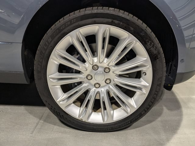 Used 2018 Land Rover Range Rover HSE AWD/4WD image 19