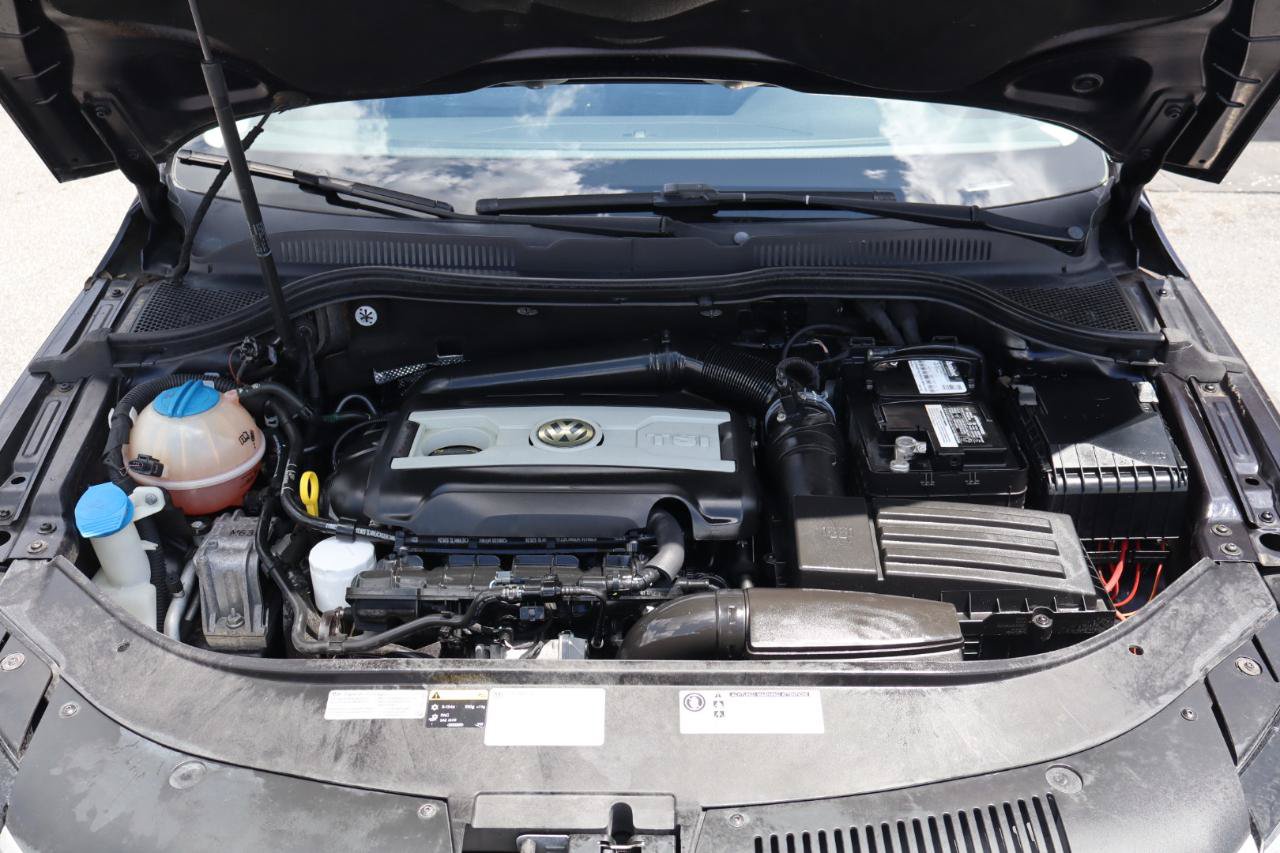Used 2016 Volkswagen CC R-Line FWD image 26