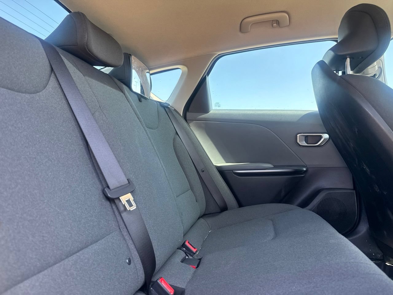 Used 2025 Kia K4 FWD image 25