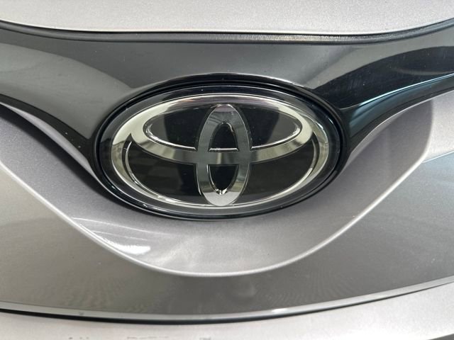Used 2019 Toyota C-HR XLE image 9