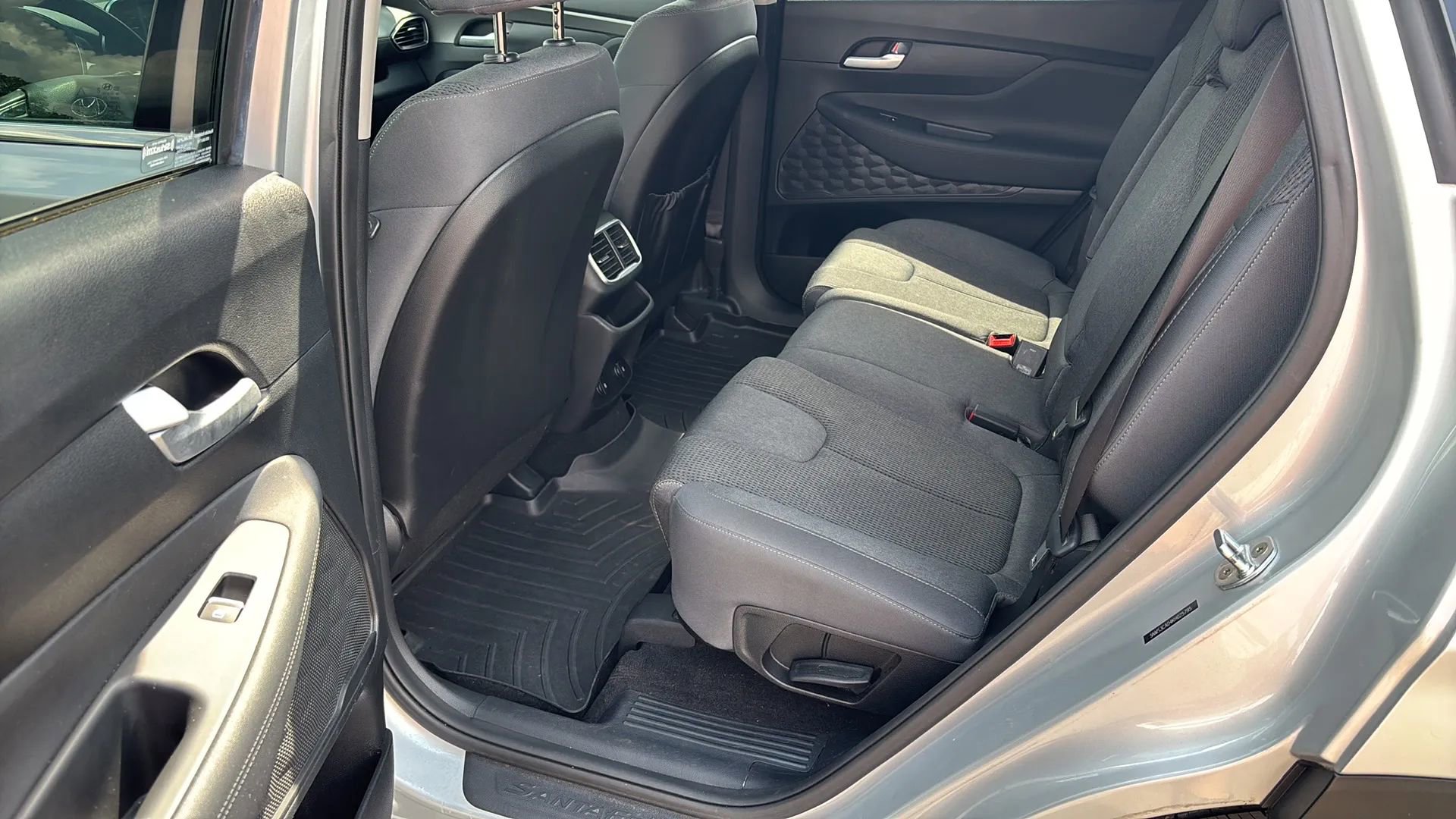 Used 2019 Hyundai Santa Fe SEL AWD/4WD image 12