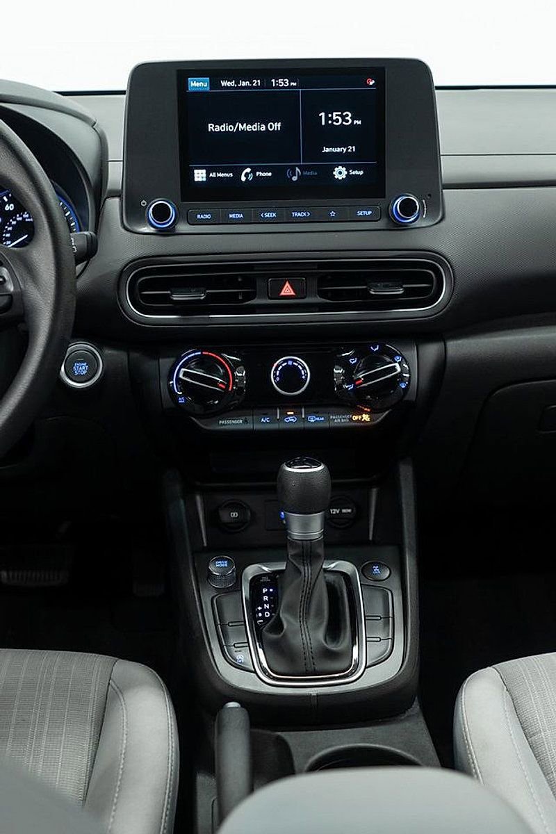 Used 2023 Hyundai Kona SEL image 16