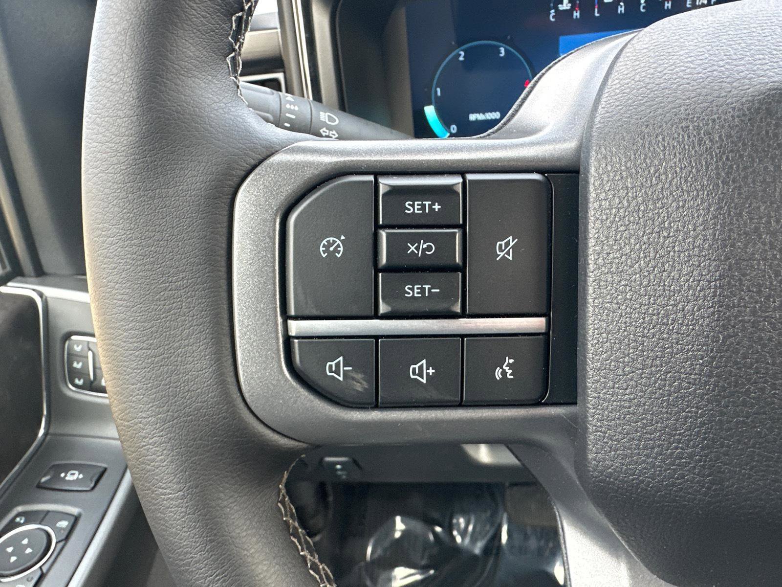 New 2026 Ford F250 Lariat w/ Black Appearance Package image 22