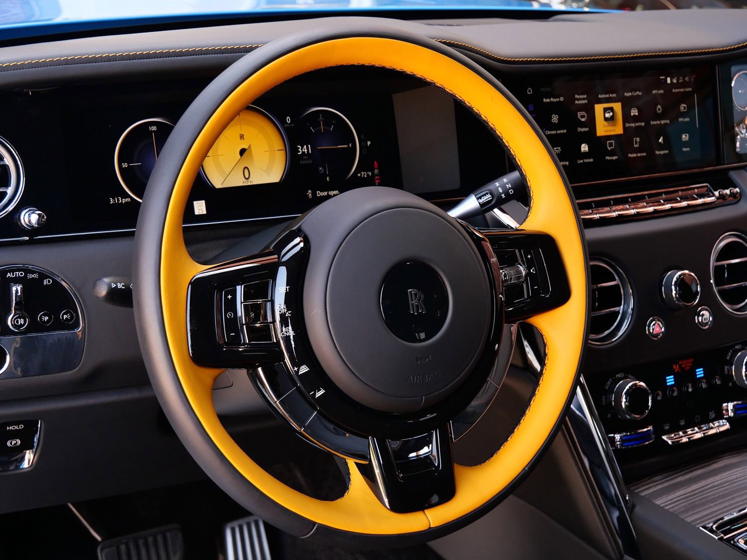 Used 2026 Rolls-Royce Cullinan image 24