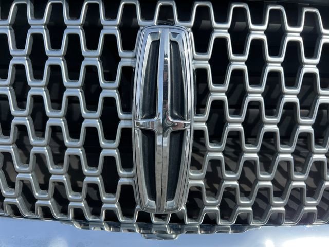 Used 2018 Lincoln MKZ Reserve w/ Climate Package FWD image 36